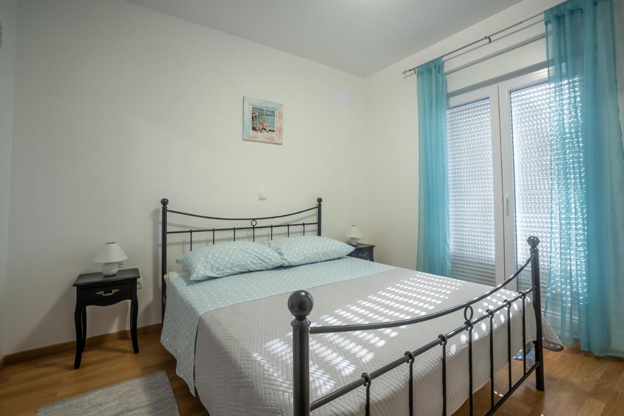 ורסי Apartments Sandrina מראה חיצוני תמונה