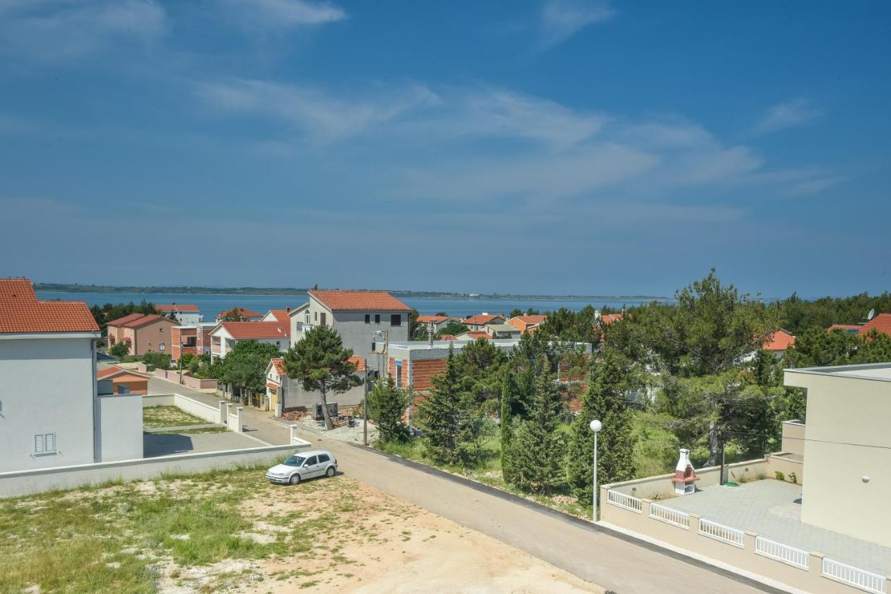 ורסי Apartments Sandrina מראה חיצוני תמונה
